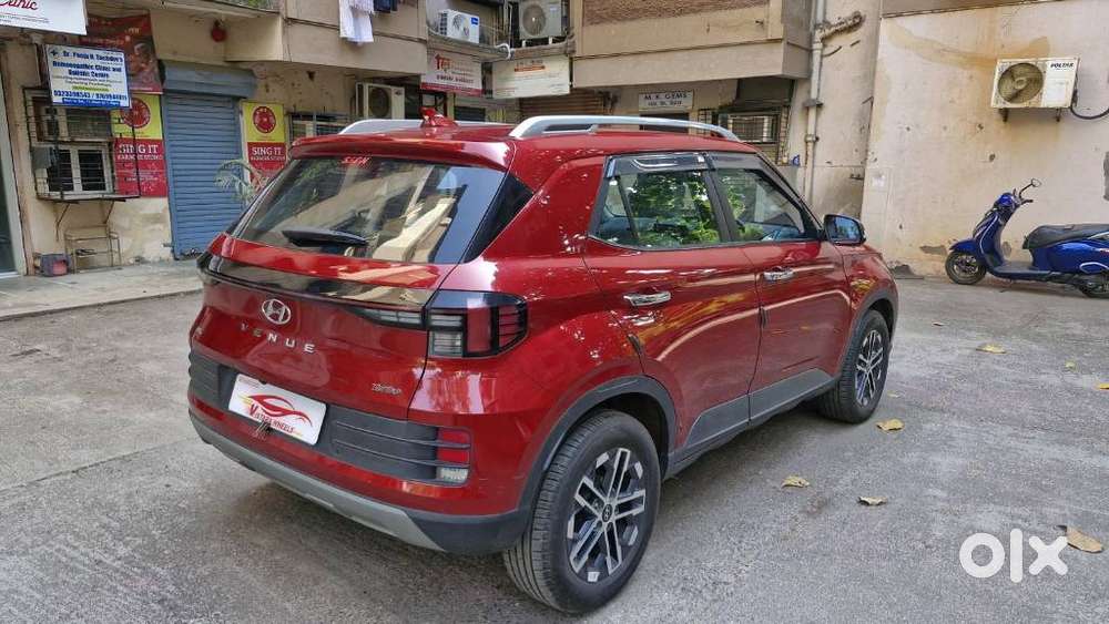 Hyundai Venue 1.0 Sx (o) Turbo Dct, 2024, Petrol