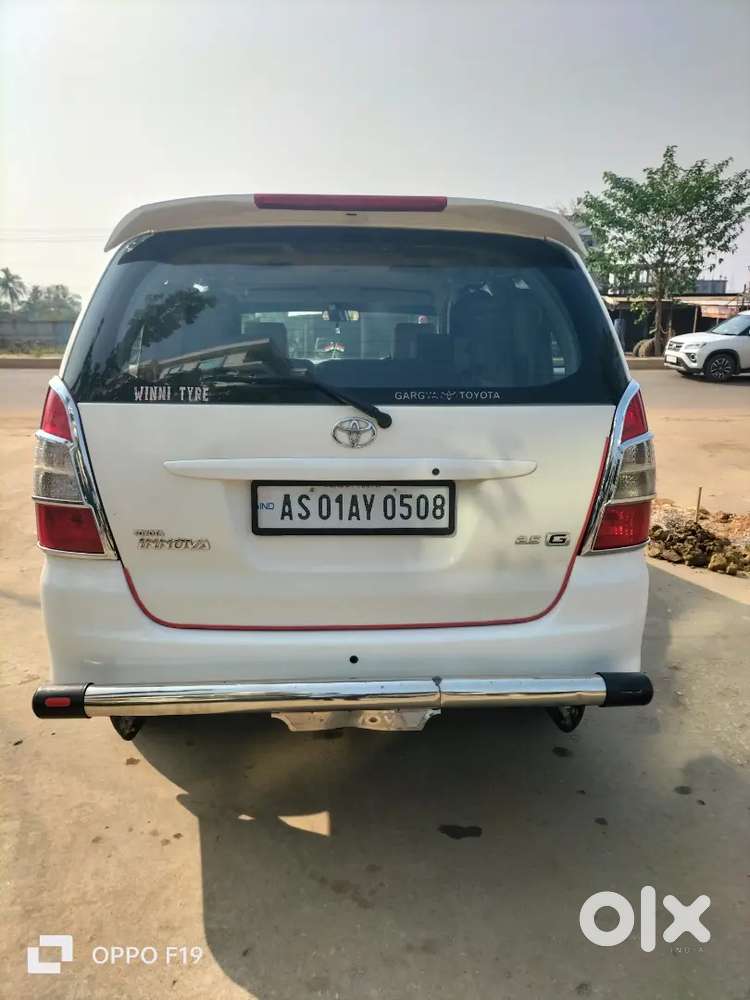 Toyota Innova 2012