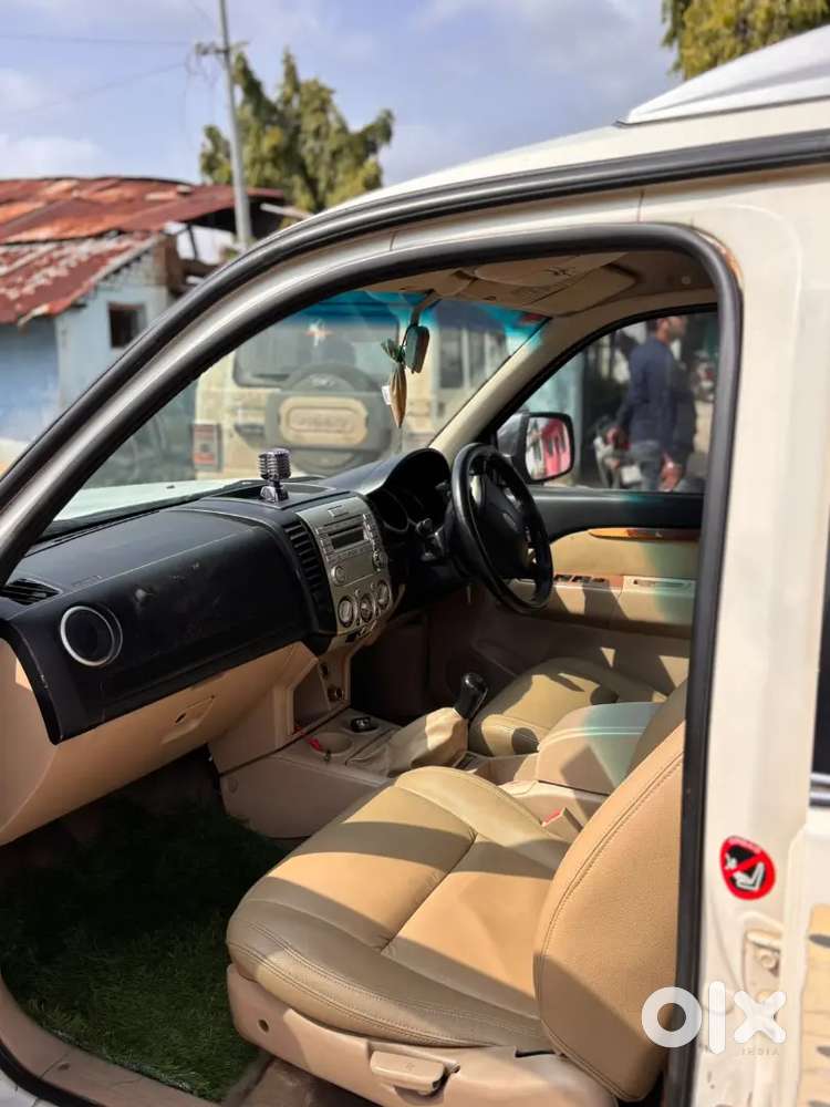 Ford Endeavour Diesel 2010 White