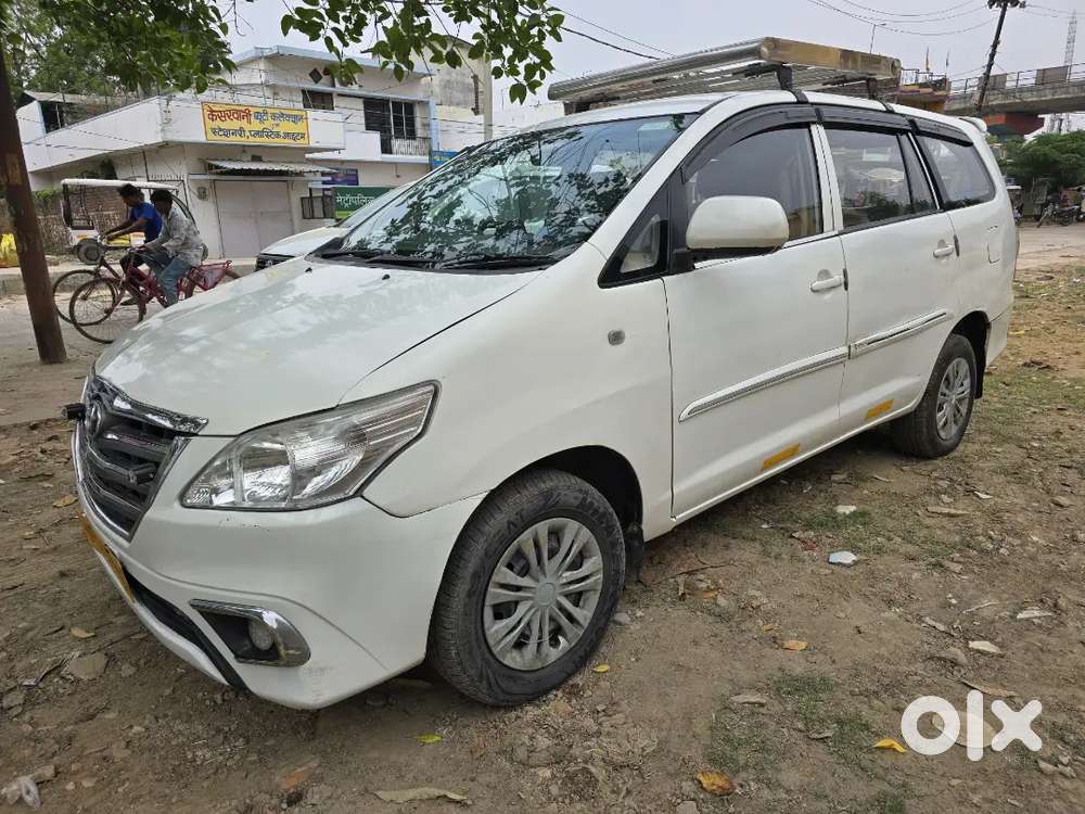 Sell My Innova 2013 Model Excellent Condition