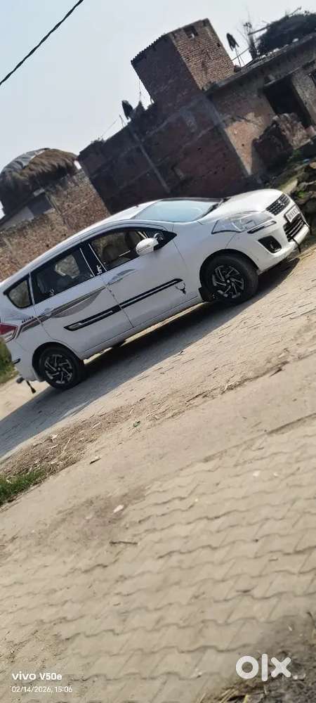 Maruti Suzuki Ertiga 2015 कार