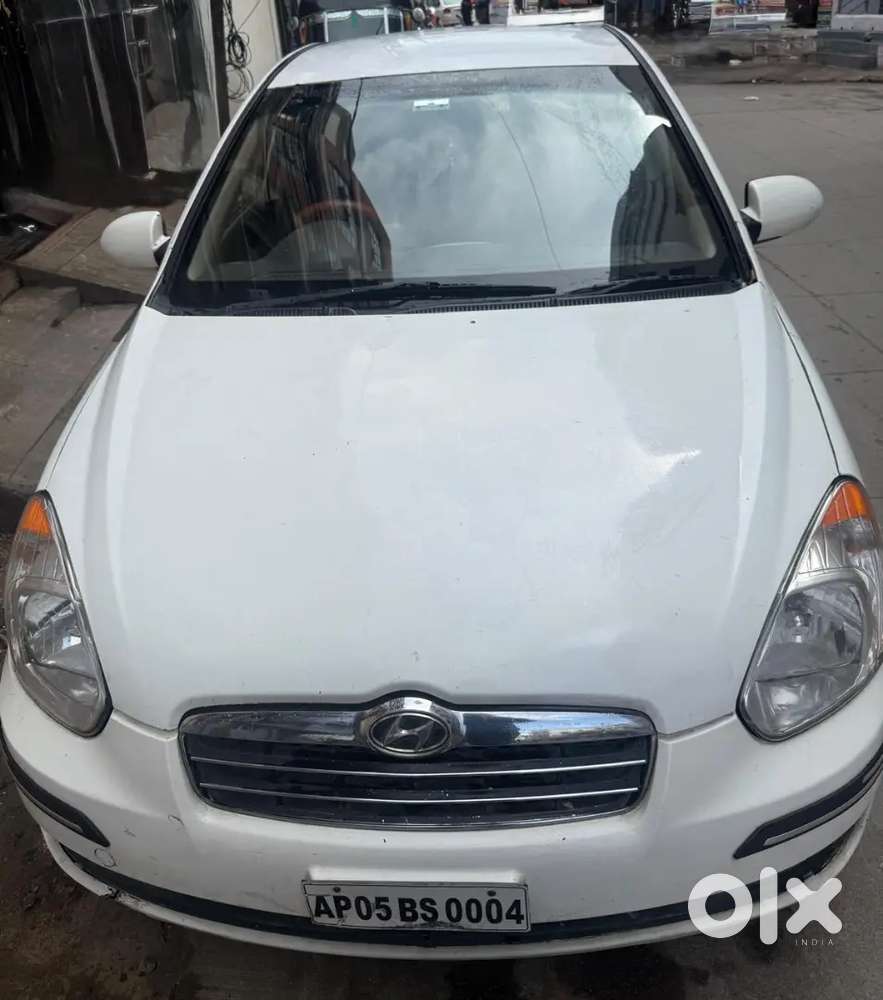 Hyundai Verna 2010 Diesel Manual