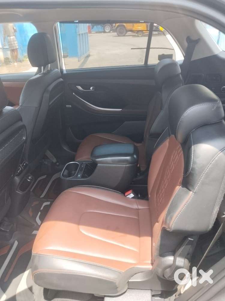 Hyundai Alcazar 2.0 Signature (o) Petrol At 6 Str, 2023, Petrol