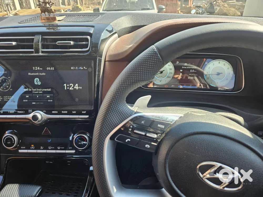 Alcazar 2023 Dct Automatic