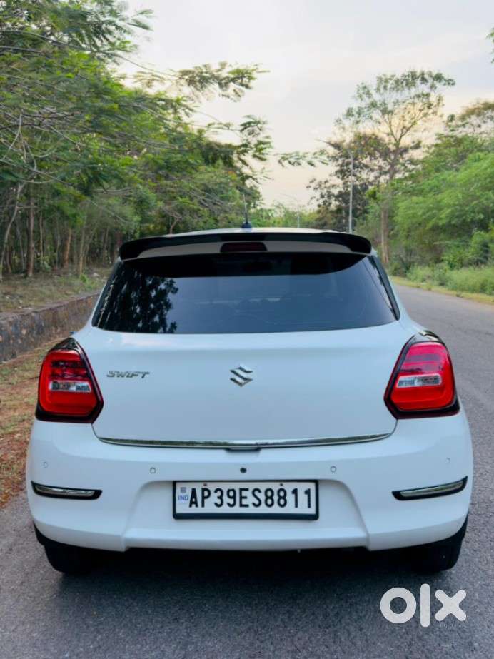 Maruti Suzuki Swift Vxi Optional, 2020, Petrol