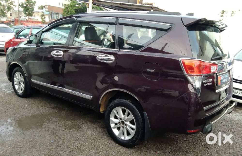 Toyota Innova Crysta 2.4 G Mt 8s, 2016, Diesel