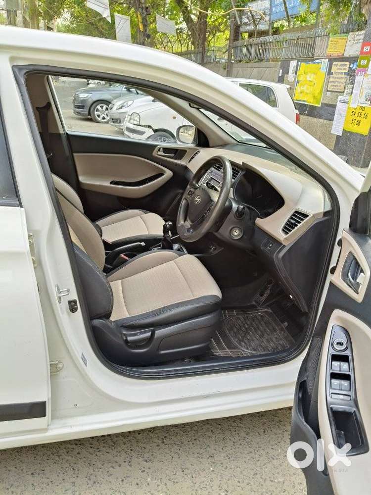 Hyundai I20 Magna 1.2 Mt, 2015, Petrol