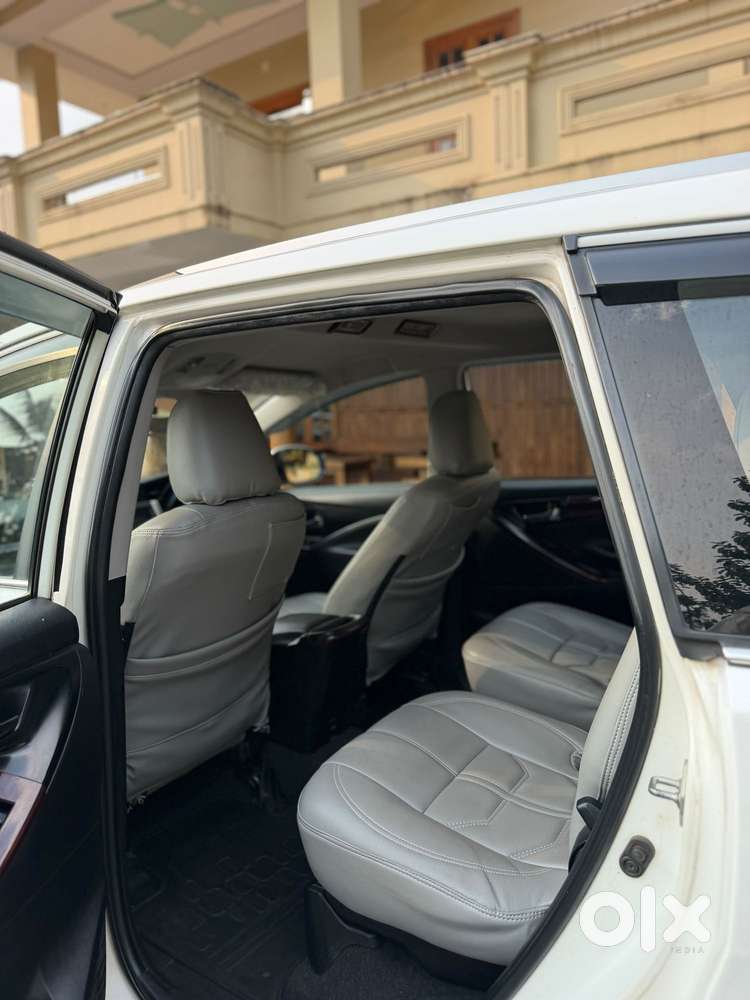 Toyota Innova Crysta 2.4 G Mt, 2018, Diesel