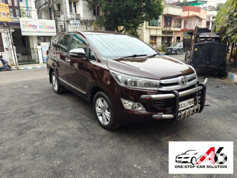 Toyota Innova Crysta