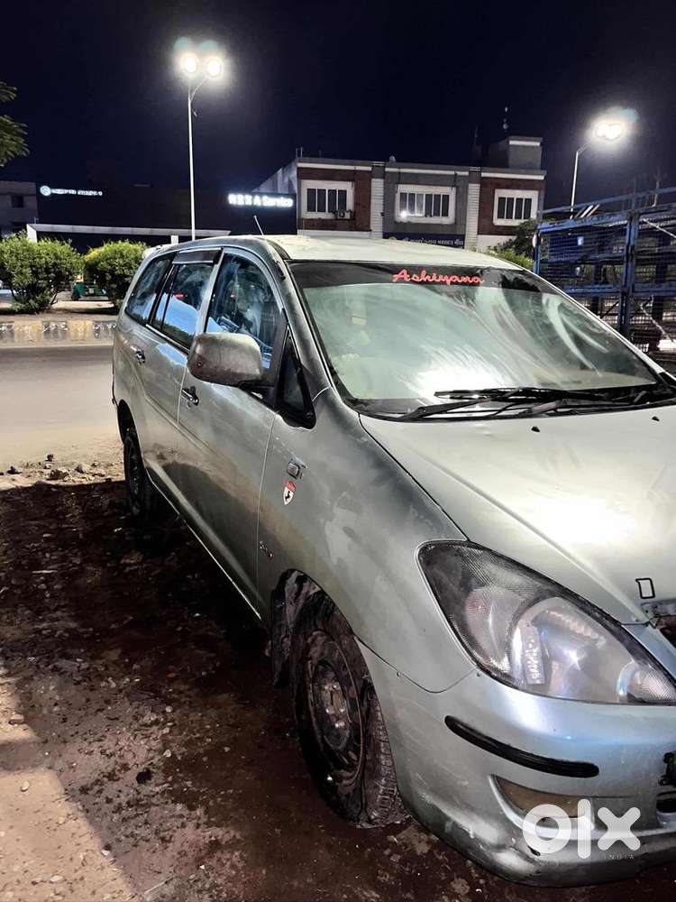 Toyota Innova 2006 Diesel 250000 Km Driven