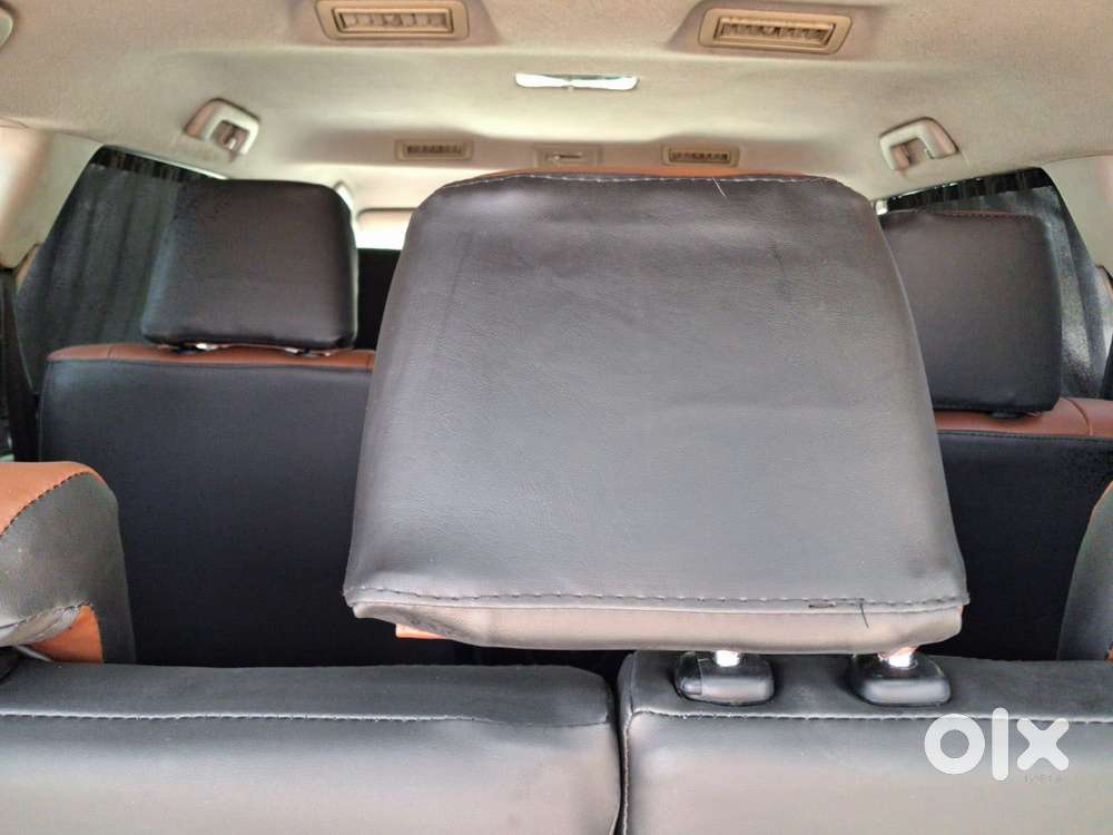 Toyota Innova Crysta 2.4 G Mt 7 Str, 2017, Diesel