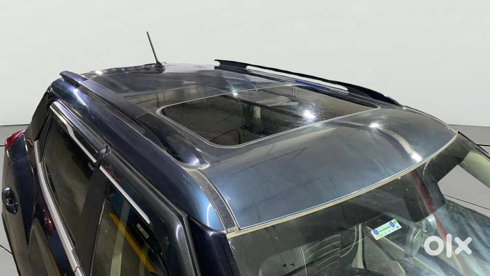 Mahindra Xuv300 W6 Amt Diesel, 2022, Diesel