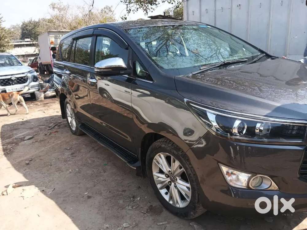 Toyota Innova Crysta 2.4 Z2018 Diesel 116000 Km Driven
