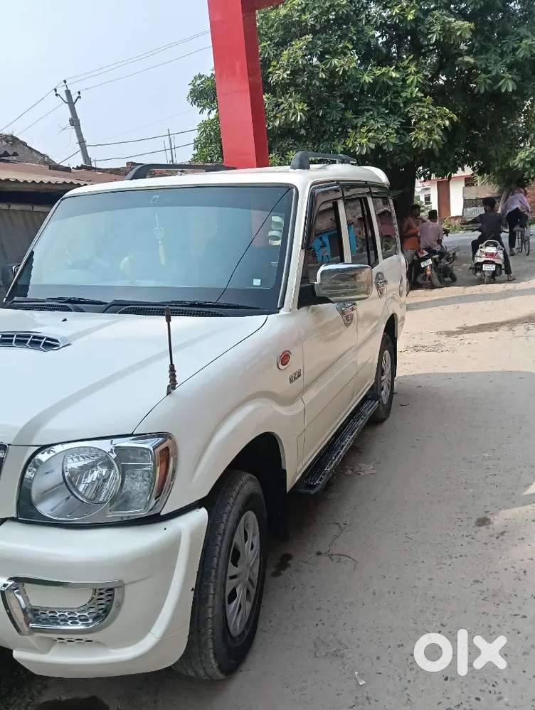 Mahindra Scorpio 2013 डीज़ल मैन्युअल 4th