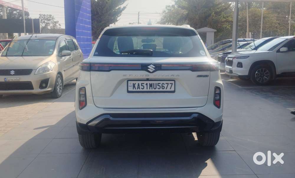 Maruti Suzuki Grand Vitara 1.5 Alpha Plus Intelligent Hybrid Ecvt, 2..