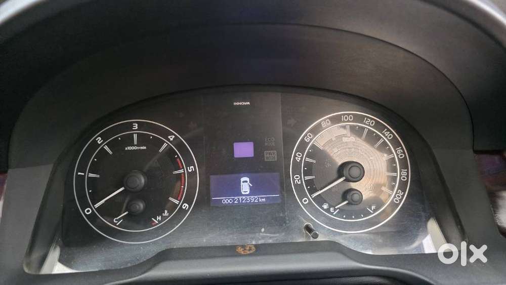 Toyota Innova Crysta 2.8 Gx At, 2016, Diesel