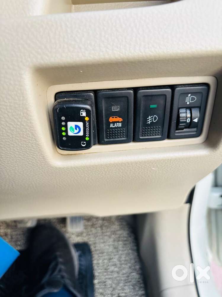 Maruti Suzuki Swift Dzire Vxi Optional, 2014, Cng & Hybrids