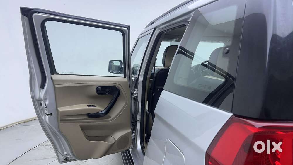 Mahindra Tuv 300 T6 Plus, 2015, Diesel