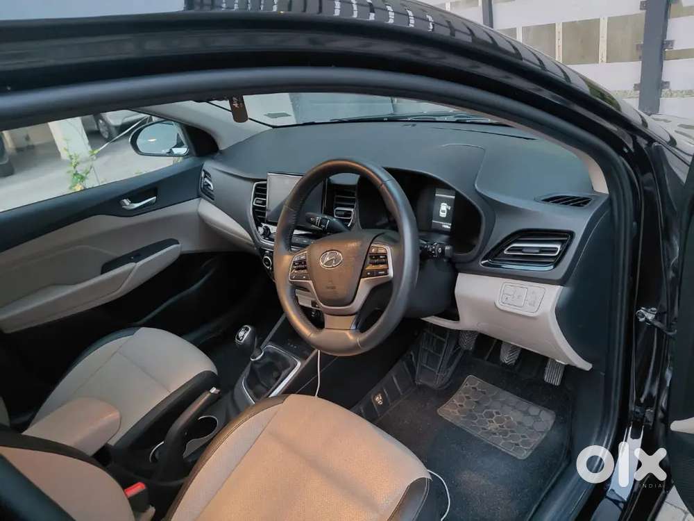 Hyundai Verna 2022 Petrol 17500 Km Driven