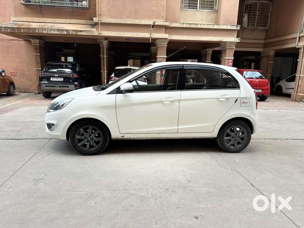 Tata Bolt Revotron Xt, 2016, Petrol