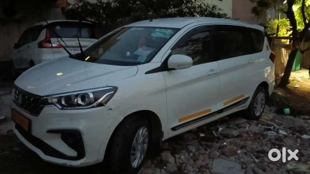 Maruti Suzuki Ertiga Vxi Cng 2025