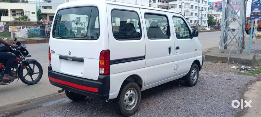 Maruti Eeco 1.2 Petrol 2022 Ap Reg Parking At Warangal