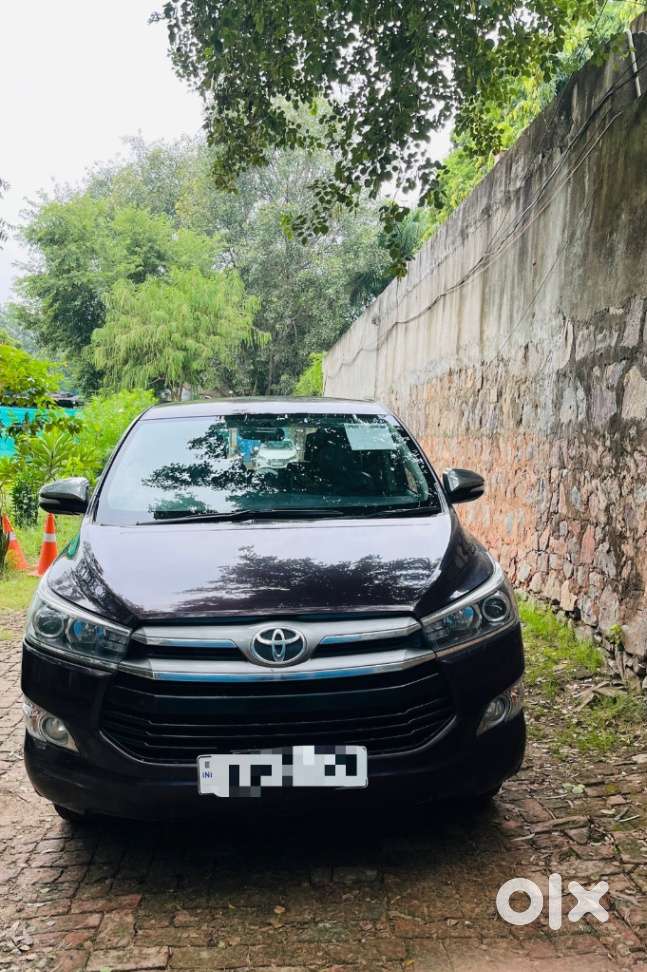 Toyota Innova Crysta 2.4 Z 7 Str, 2016, Diesel