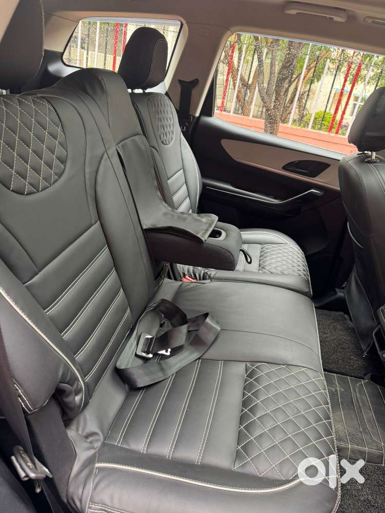 Mahindra Xuv700 2.2 Ax 5 Diesel At 7 Str, 2023, Diesel