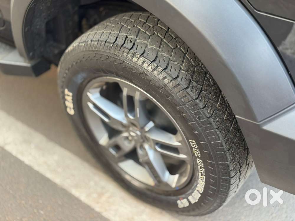 Mahindra Thar Lx Convertible Top Diesel Mt 4wd, 2023, Diesel