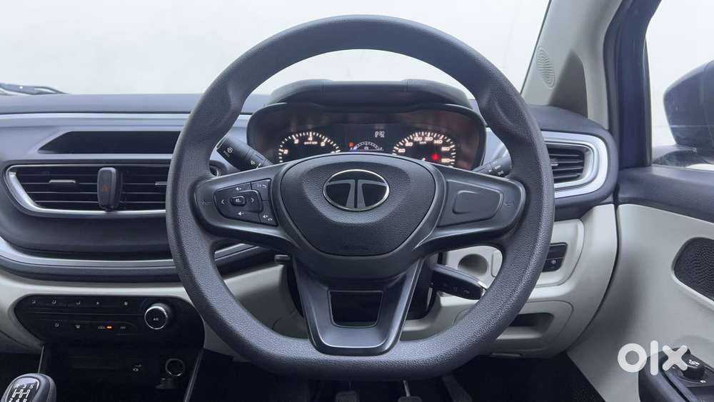 Tata Altroz Xm (s) Petrol, 2024, Petrol