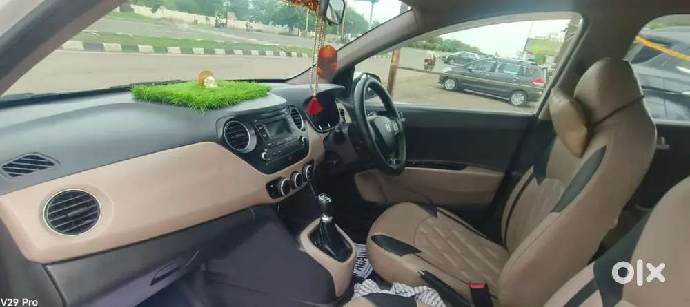 Hyundai Grand I10 2015 Car