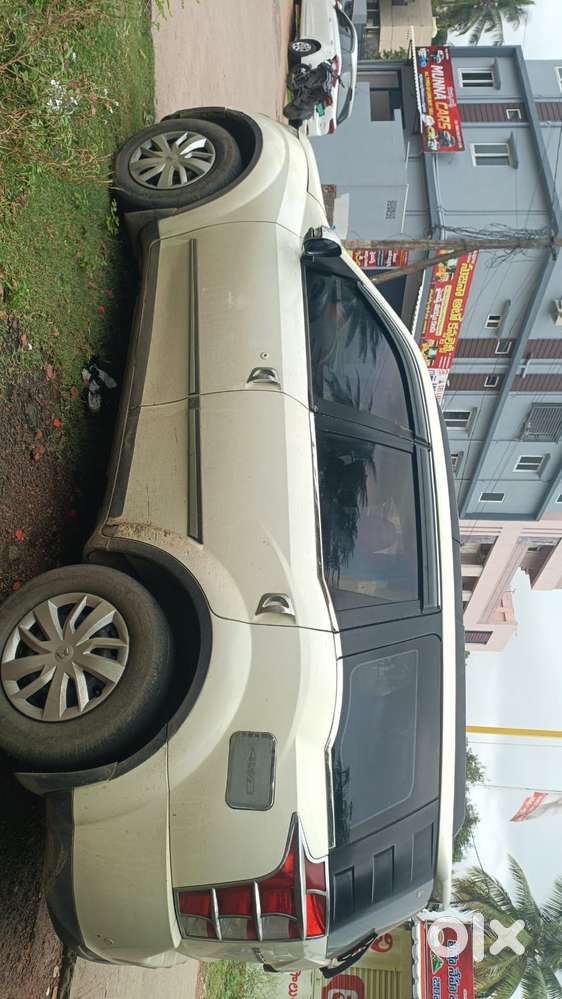 Mahindra Xuv500 W8, 2014
