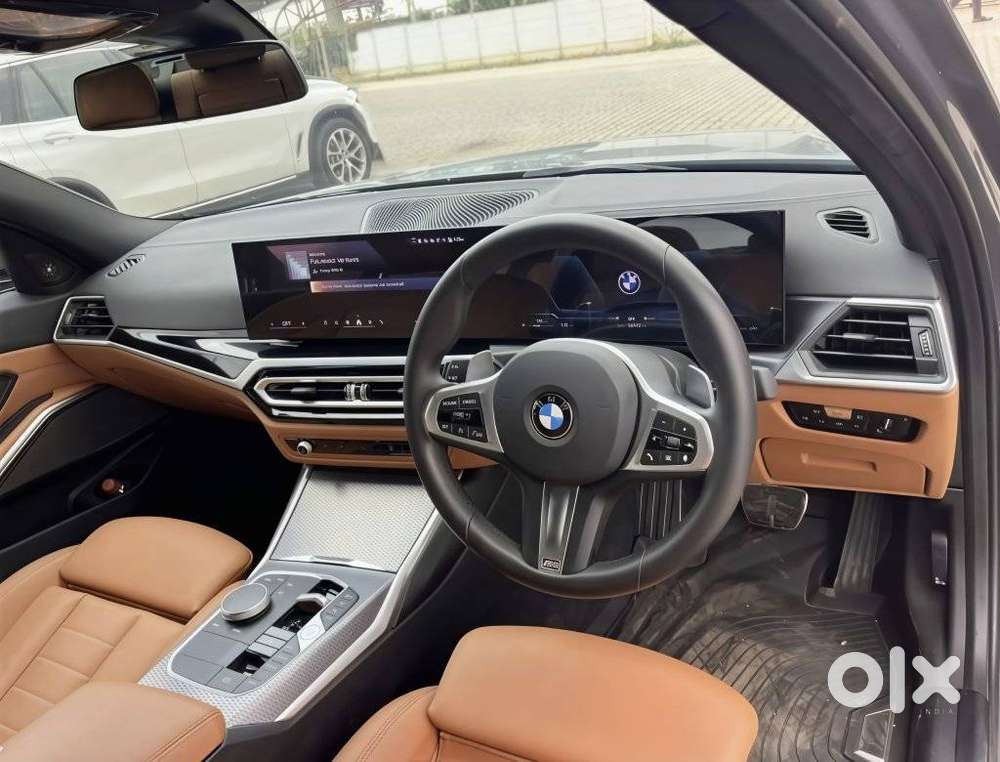 Bmw 3 Series 330i, 2024, Petrol