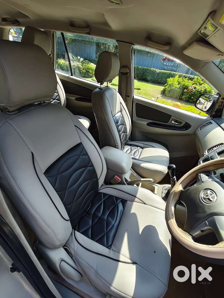 Toyota Innova 2.5 Z Diesel 7 Seater, 2014, Diesel
