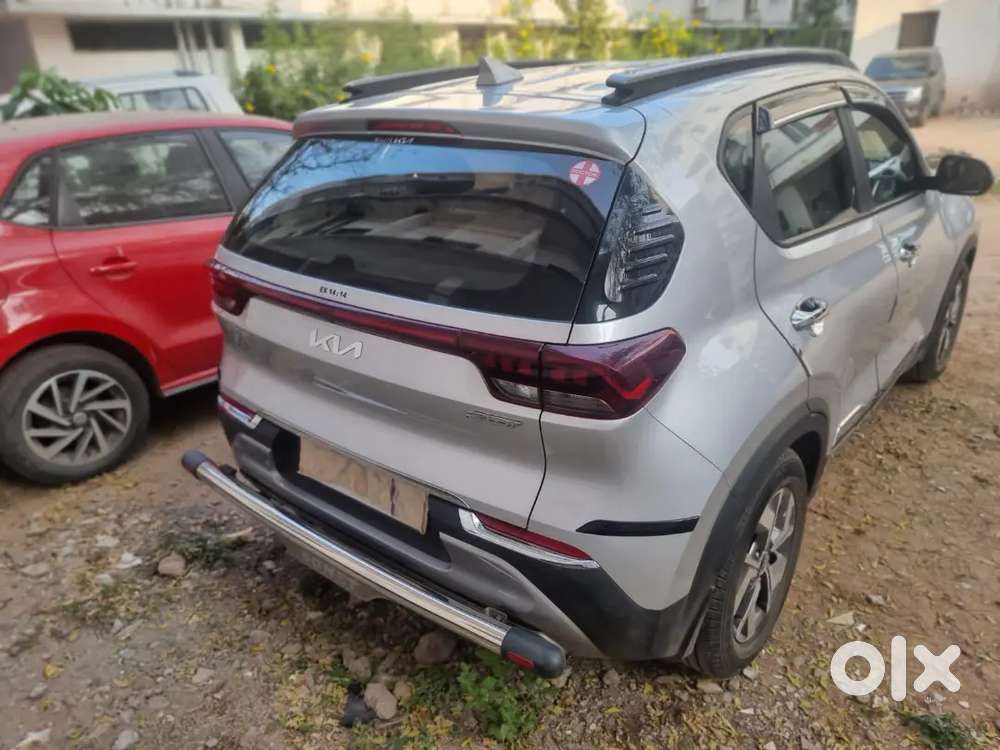 Kia Sonet Diesel Htx 1.5bs 6,  Silver,6 Speed  Manual Transmission
