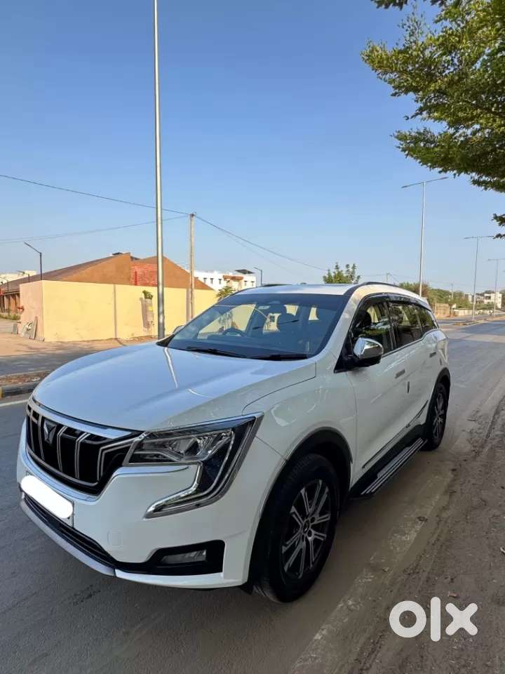 Mahindra Xuv700 2.2 Ax 7 Diesel Mt Luxury Pack Str, 2023, Diesel
