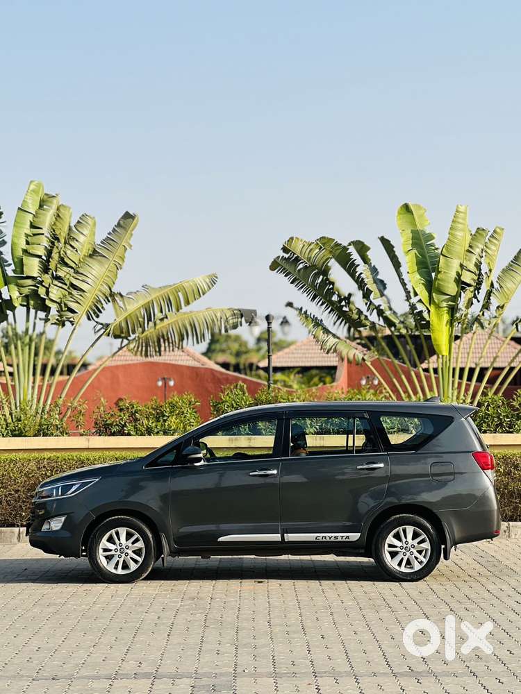 Toyota Innova Crysta 2.4 Vx Mt 8s, 2016, Diesel