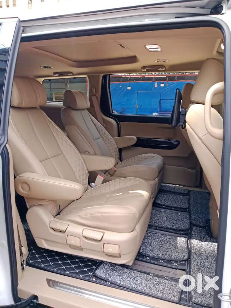 Kia Carnival Limousine 2023