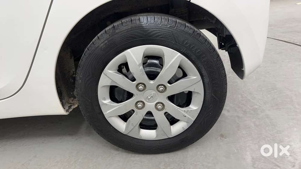 Hyundai Eon Sportz, 2017, Petrol