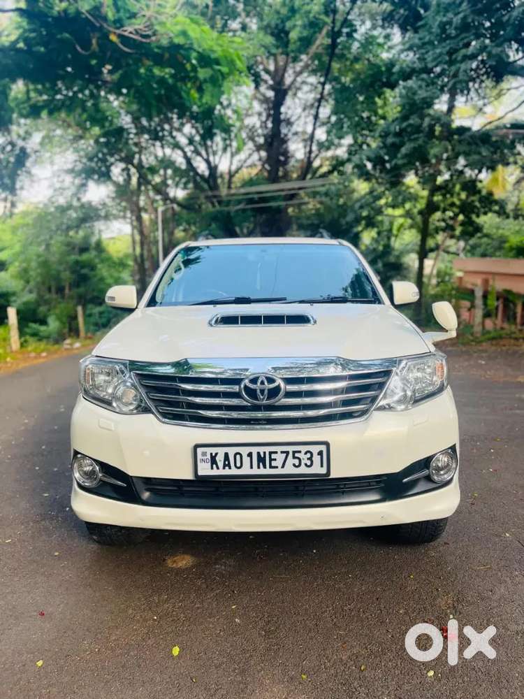 Toyota Fortuner 2015 Diesel Well Maintained