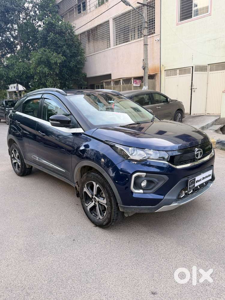 Tata Nexon AMT XZA PLUS, 2023, Petrol