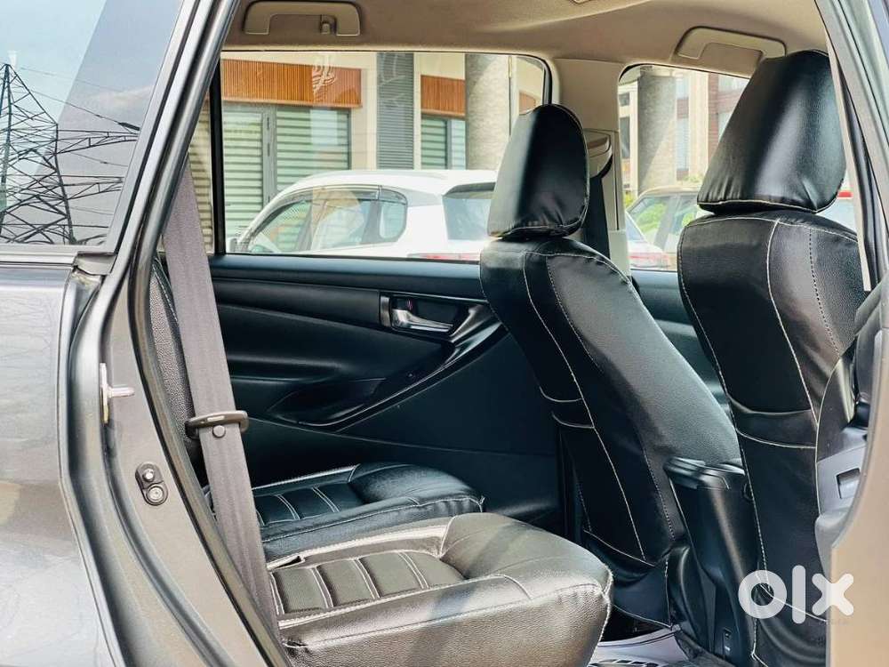 Toyota Innova Crysta 2.4 G Mt, 2017, Diesel