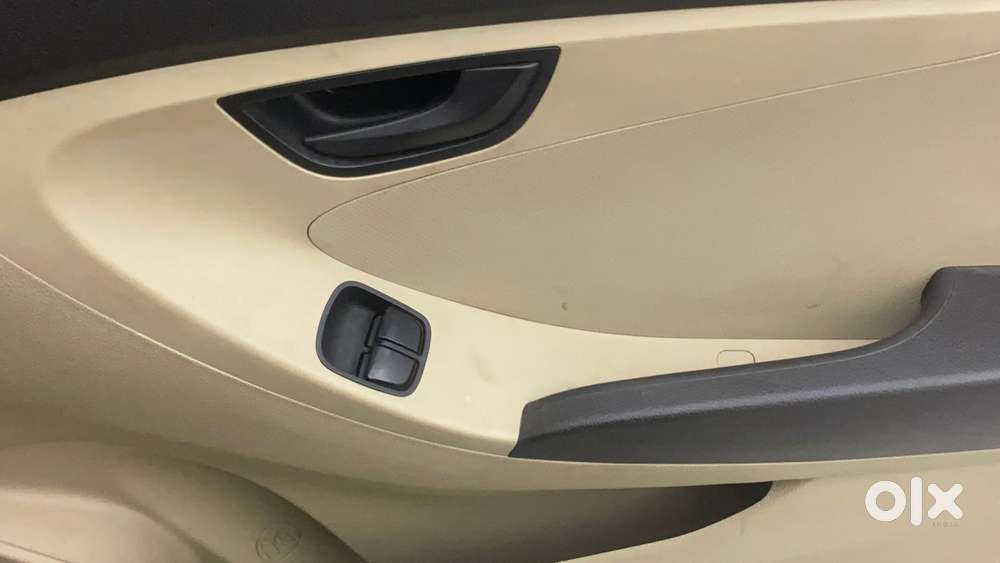 Hyundai Eon Era +, 2016, Petrol