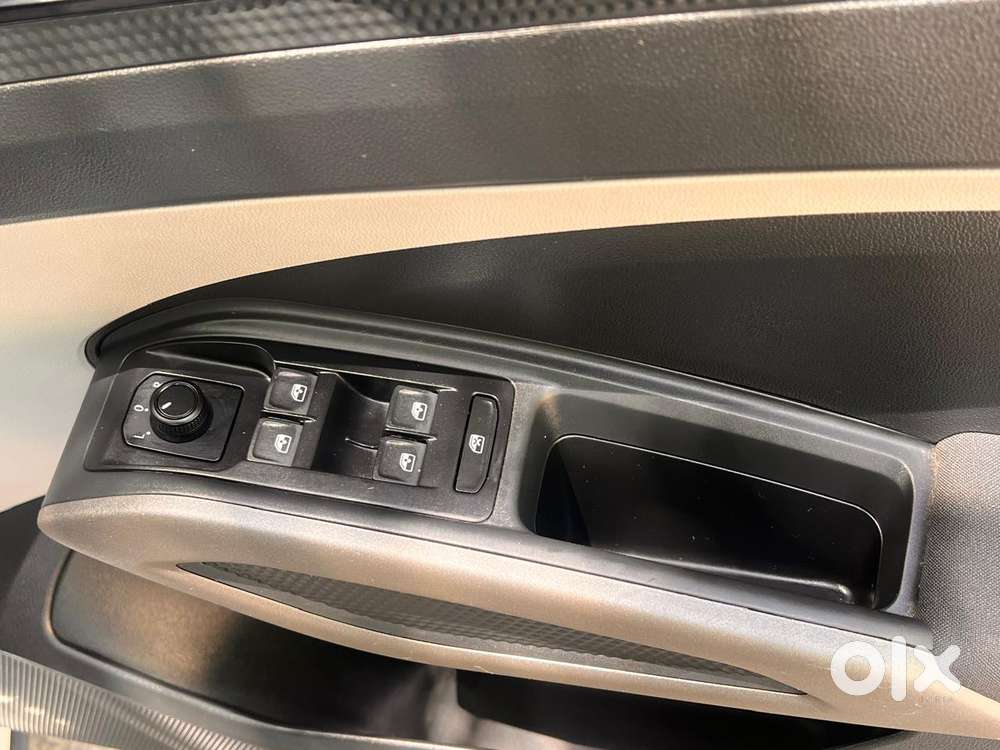 Skoda Kylaq Signature At, 2025, Petrol