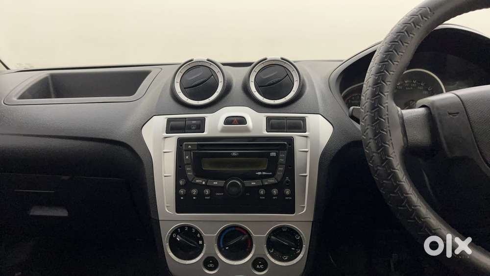 Ford Figo 1.2 Duratec Petrol Zxi, 2011, Petrol