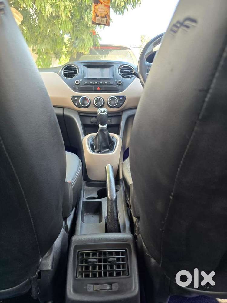 Hyundai Grand I10 2017 Petrol Well Maintained