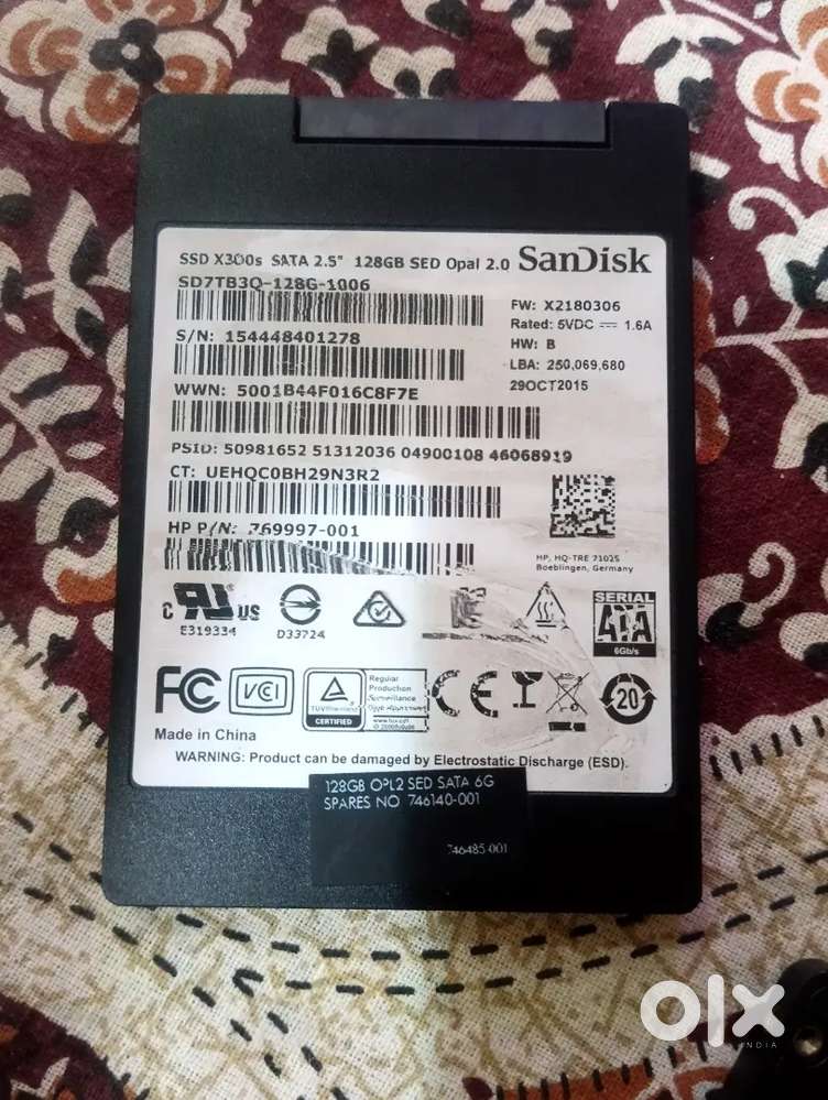 8 SSD 128gb and 2 HDD 350 and 500 gb