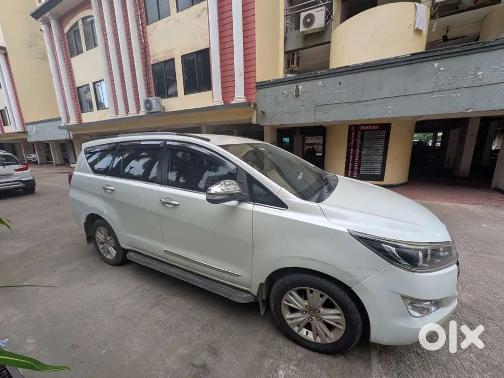 Innova Crysta 2.8z Automatic Well Maintained