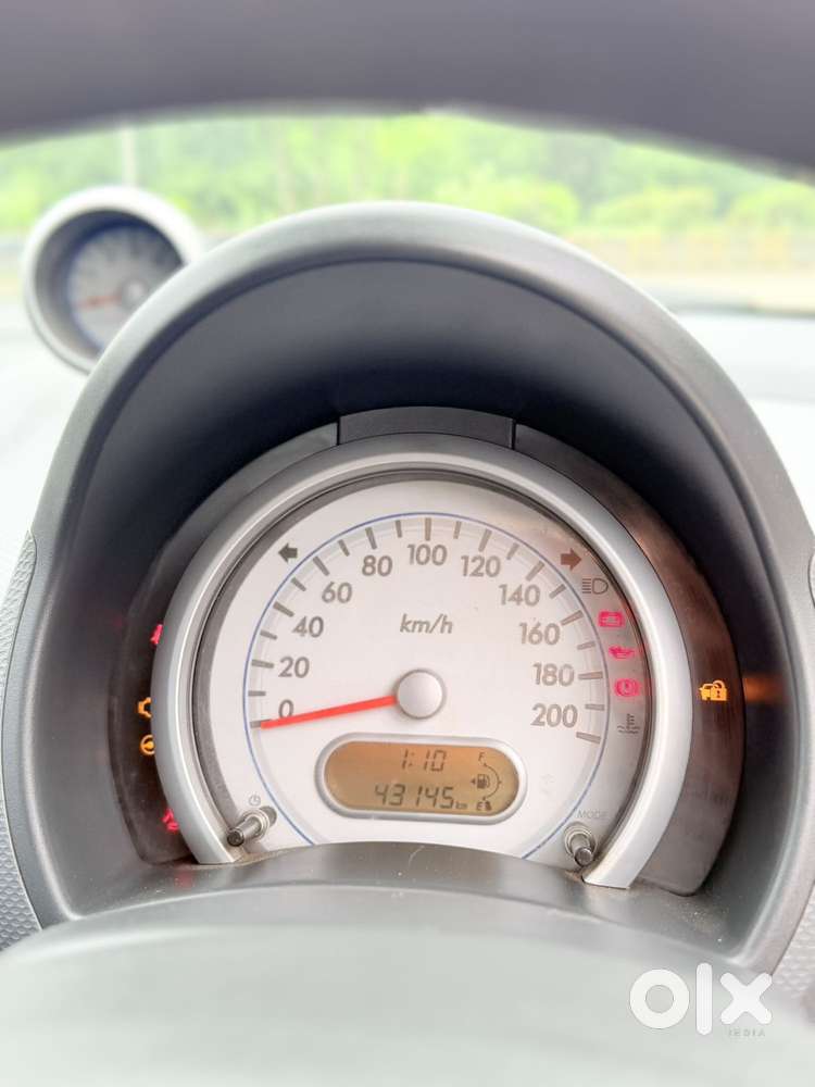 Maruti Suzuki Ritz Vxi, 2012, Petrol