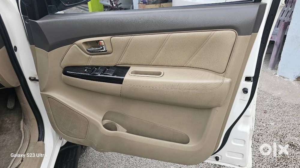 Toyota Fortuner 3.0 4x2 Mt, 2013